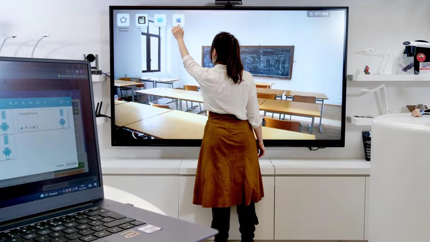 Smart Board Interactive Whiteboard